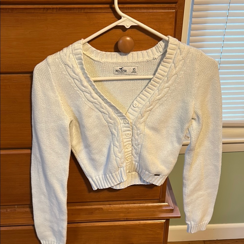 Hollister Cropped Cardigan